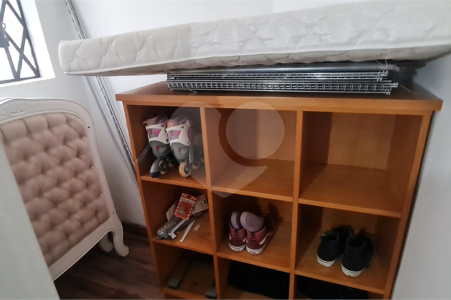 Casa à venda com 4 suítes no condomínio Jardim da Montanha I, Mairiporã - SP