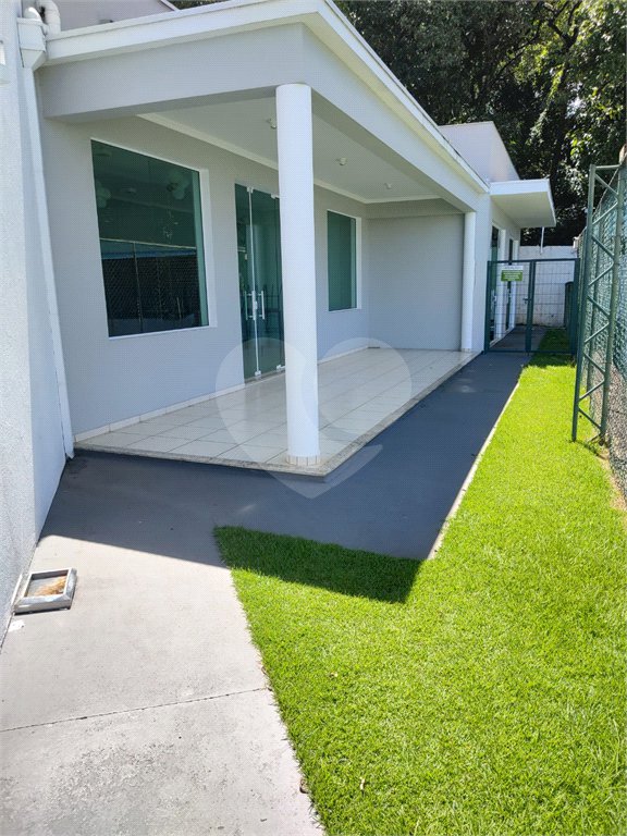 Casa para alugar com 3 quartos, sendo 1 suíte, no condomínio Reserva da Mata, Vinhedo - SP