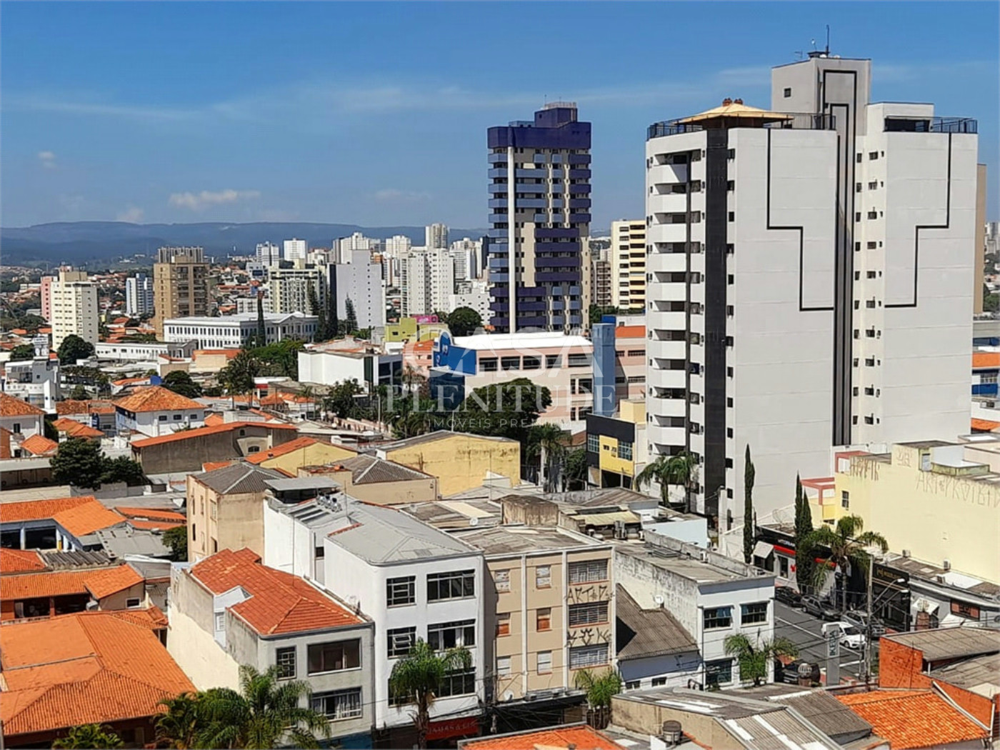 Apartamento à venda com 3 quartos, sendo 1 suíte,  no Centro, Sorocaba, SP