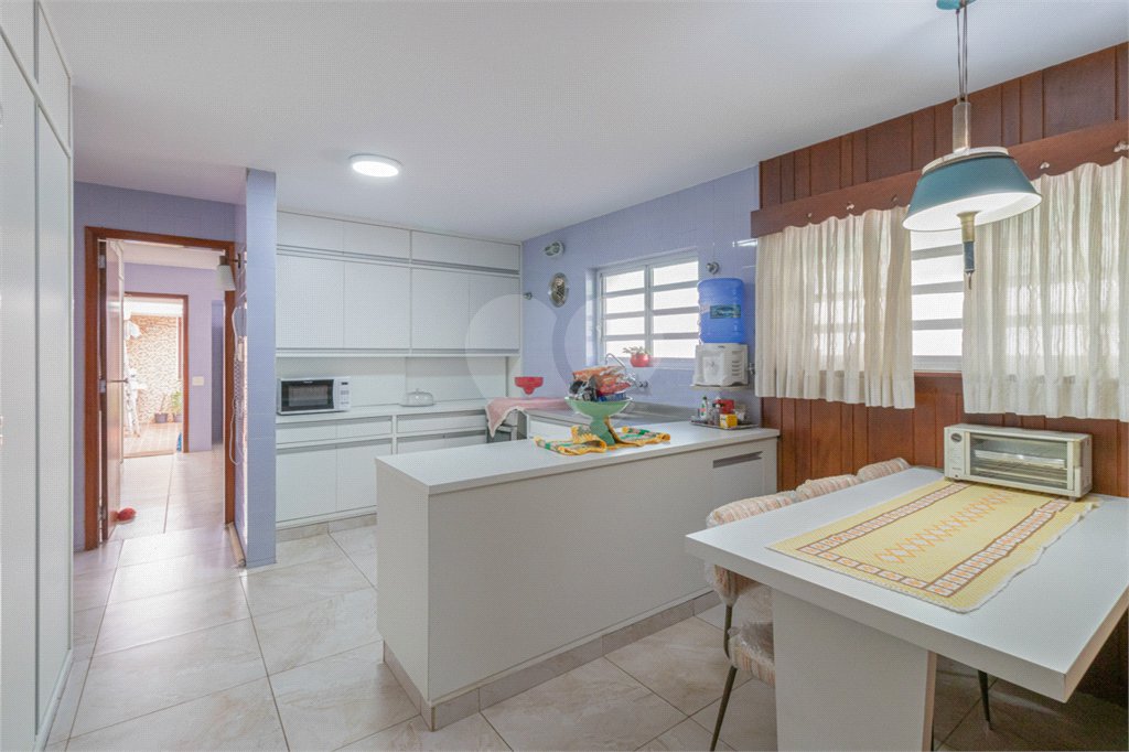 Casa Térrea à venda com 4 quartos, sendo 2 suítes, em Alto de Pinheiros, São Paulo, SP