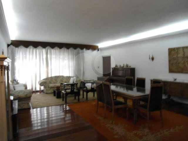 Casa à venda com 5 quartos, sendo 2 suítes,  em Planalto Paulista, São Paulo, SP