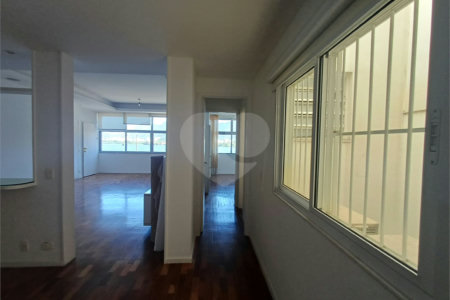 Apartamento à venda com 3 quartos, sendo 1 suíte,  em Lagoa, Rio de Janeiro, RJ