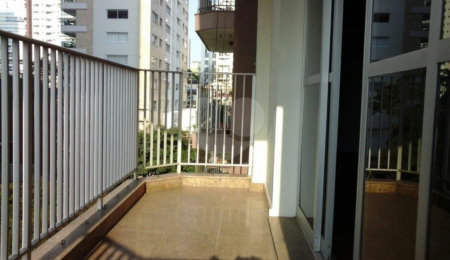 Apartamento à venda com 3 quartos, sendo 1 suíte,  em Vila Anglo Brasileira, São Paulo, SP
