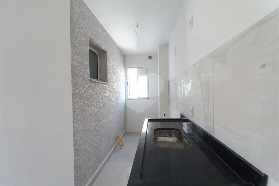 Apartamento Novo com 2 Dormitórios, Vaga e Quintal Privativo na Vila Isolina Mazzei
