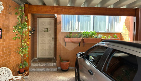 Sobrado à venda com 2 quartos em Cidade Monções, São Paulo, SP