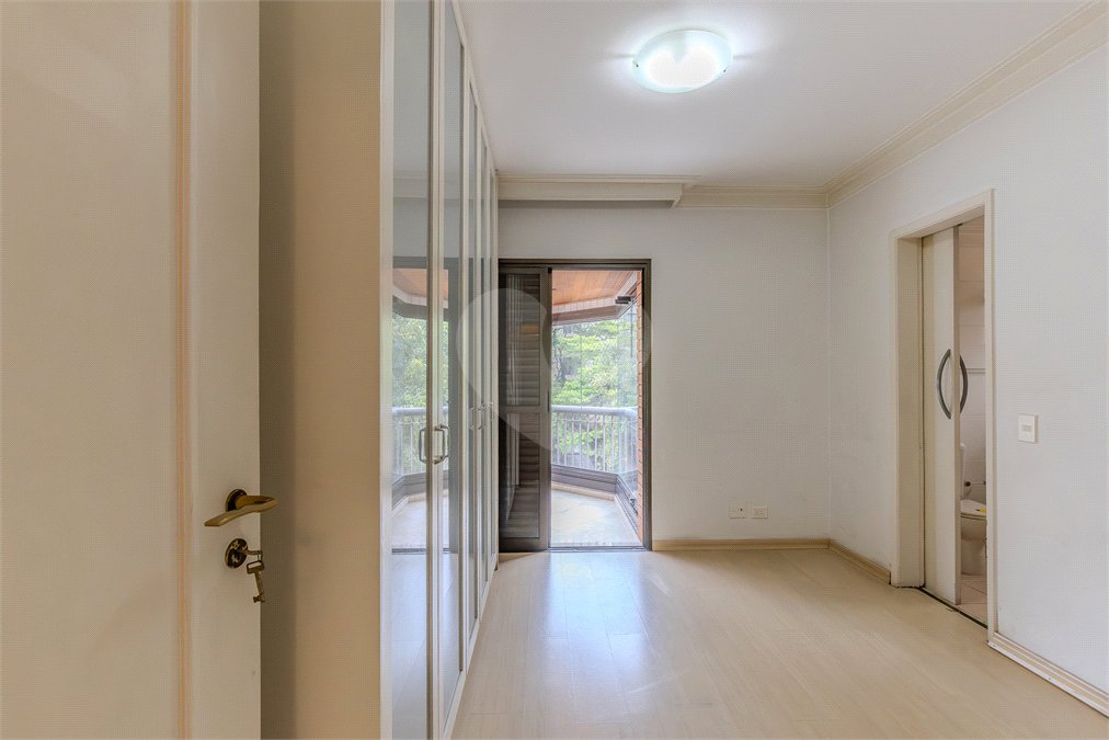 Apartamento à venda com 4 suítes em Moema, São Paulo, SP