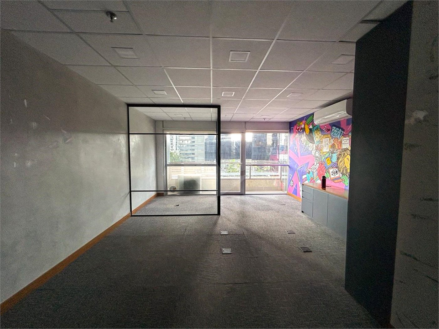 Sala à venda ou para alugar em Vila Gertrudes, São Paulo, SP