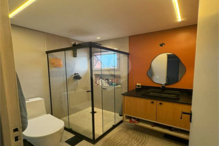Apartamento Recém reformado e mobiliado a venda em Vila Mariana