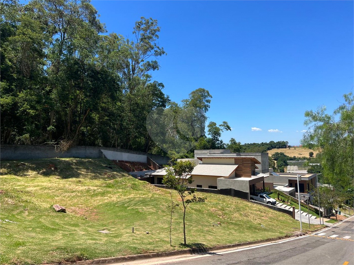 Terreno à venda no condomínio Quintas da Boa Vista, Atibaia - SP