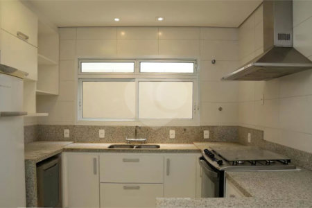 Casa à venda com 3 suítes no condomínio Residencial Morumbi, São Paulo - SP