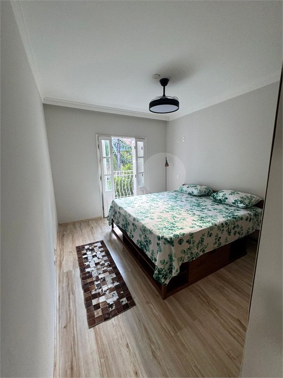 Casa à venda com 3 quartos, sendo 1 suíte, no condomínio Vilage Palmas, São Paulo - SP