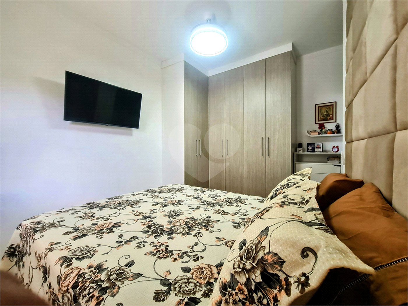 Casa à venda com 3 quartos, sendo 1 suíte, no condomínio Horto Florestal Iii, Sorocaba - SP