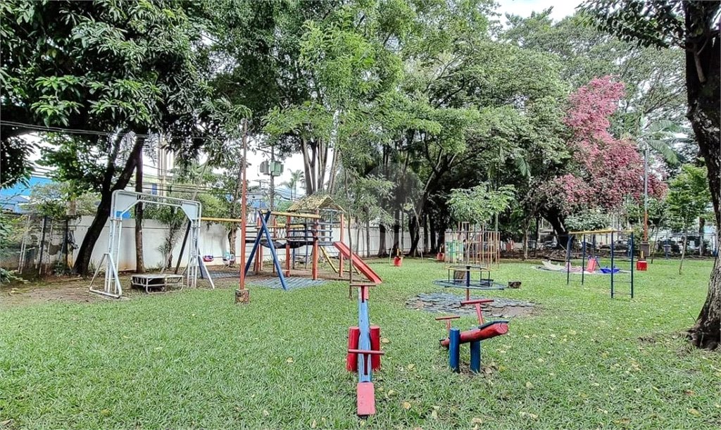 Apartamento à venda com 2 quartos em Lapa de Baixo, São Paulo, SP