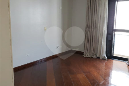 Apartamento à venda com 4 quartos, sendo 2 suítes, em Vila Andrade, São Paulo, SP