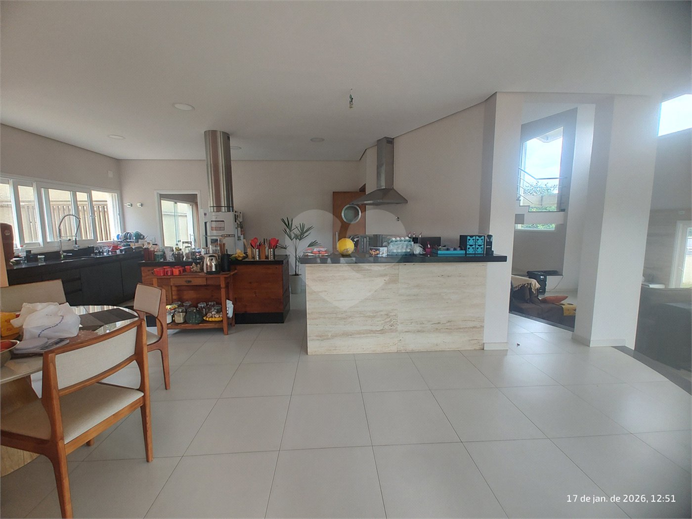 Casa à venda com 5 quartos, sendo 3 suítes, no condomínio Serra da Estrela, Atibaia - SP