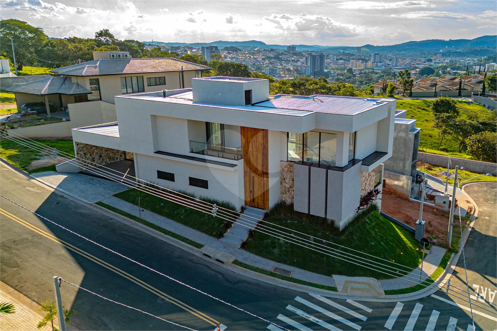 Casa à venda com 4 suítes no condomínio Reserva São Nicolau, Atibaia - SP