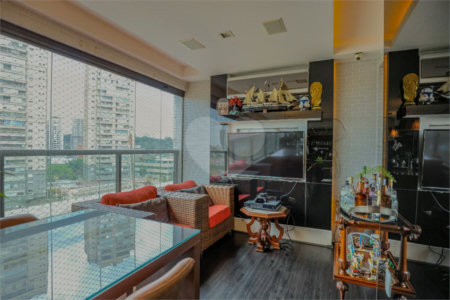 Apartamento à venda com 3 suítes em Chácara Santo Antônio, São Paulo, SP