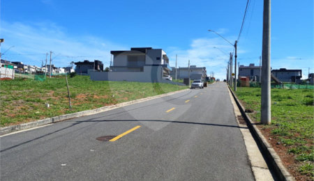 Terreno à venda com 3 quartos, sendo 1 suíte, no condomínio Paradise Gardens I, Mogi das Cruzes - SP