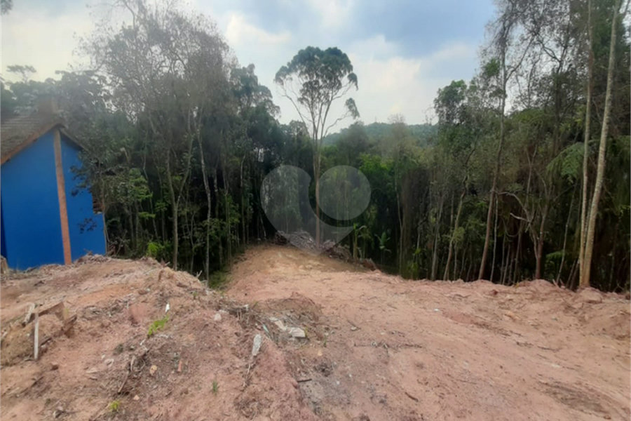 Terreno à venda no condomínio Alpes da Cantareira, Mairiporã - SP