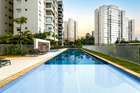 Apartamento à venda com 3 quartos, sendo 1 suíte, em Vila Andrade, São Paulo, SP