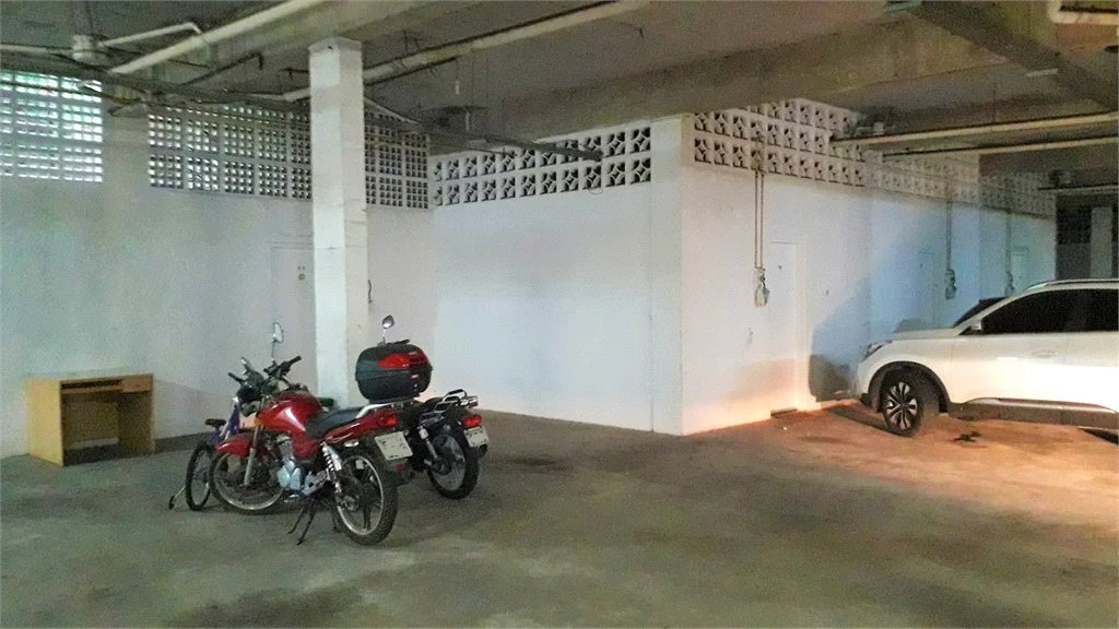 Casa à venda com 3 quartos, sendo 1 suíte,  no condomínio Jardim das Palmas, São Paulo - SP