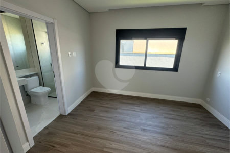 Casa à venda com 4 suítes no condomínio Villas do Golf, Itu - SP