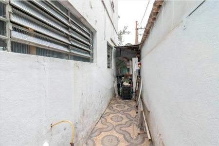 Sobrado à venda com 2 quartos, sendo 1 suíte, em Chora Menino, São Paulo, SP