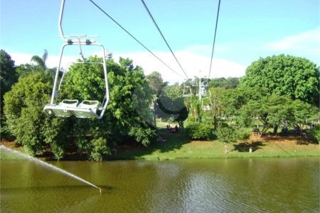 Sobrado à venda com 2 suítes em Recreio Maristela, Atibaia, SP