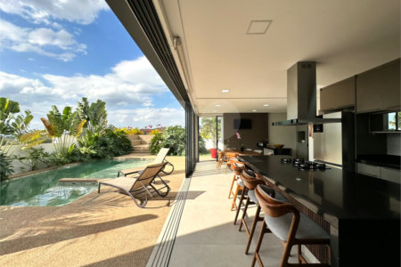 Casa à venda com 3 suítes no condomínio Villas do Golfe, Itu - SP