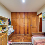Casa à venda com 4 quartos, sendo 2 suítes, em Jardim Cordeiro, São Paulo, SP