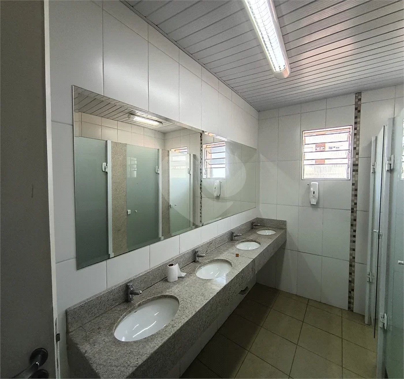 Prédio à venda em Imirim, São Paulo, SP