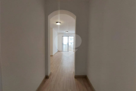 Apartamento à venda com 3 quartos em Vila Ipojuca, São Paulo, SP