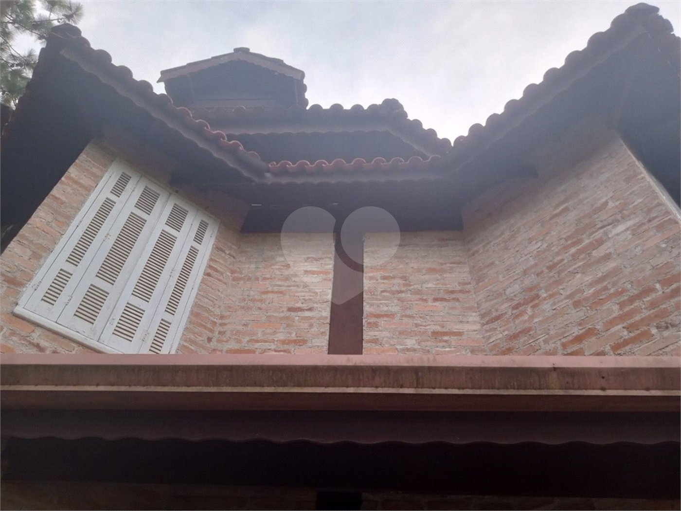 Chácara à venda com 7 quartos, sendo 3 suítes, em Saboó, São Roque, SP