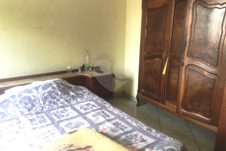Casa Térrea à venda com 4 quartos, sendo 1 suíte,  em Vila Mazzei, São Paulo, SP