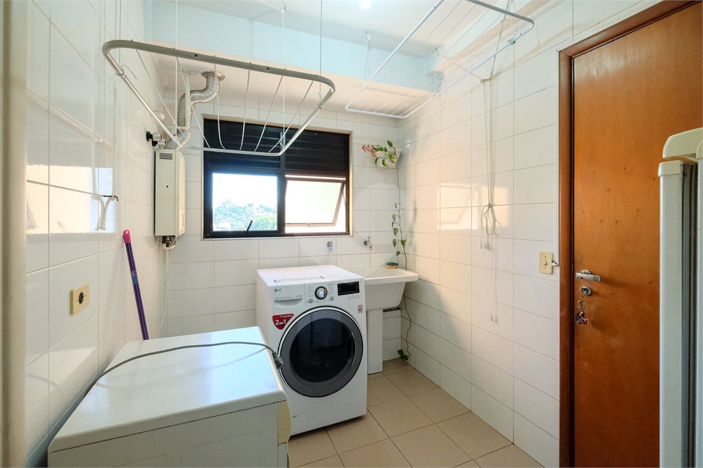 Apartamento à venda com 3 quartos, sendo 2 suítes, em Sumarezinho, São Paulo, SP