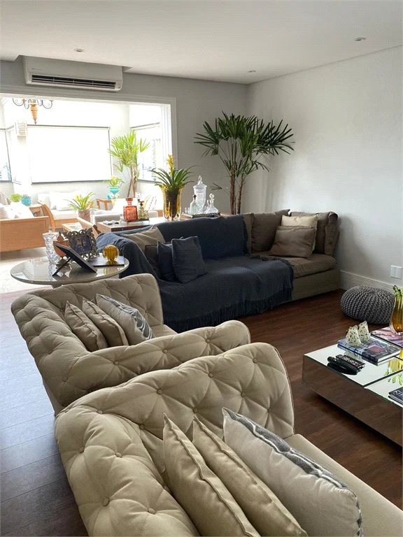 Apartamento à venda com 3 quartos, sendo 1 suíte, em Vila Suzana, São Paulo, SP