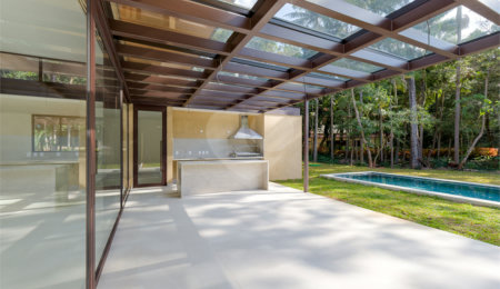 Casa à venda com 5 suítes no condomínio Chácara Flora, São Paulo - SP