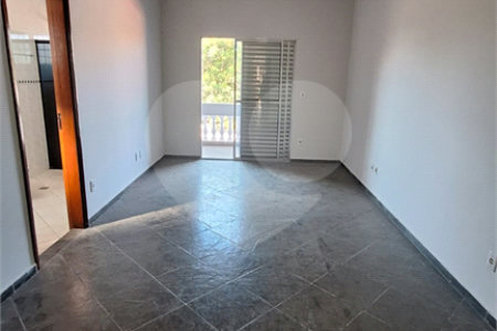 Sobrado à venda com 2 suítes em Jardim Itamaracá, Indaiatuba, SP