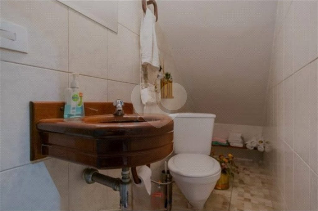 Sobrado à venda com 3 quartos, sendo 1 suíte, em Horto, São Paulo, SP