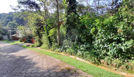 Terreno à venda no condomínio Parque Itatiaia, Mairiporã - SP