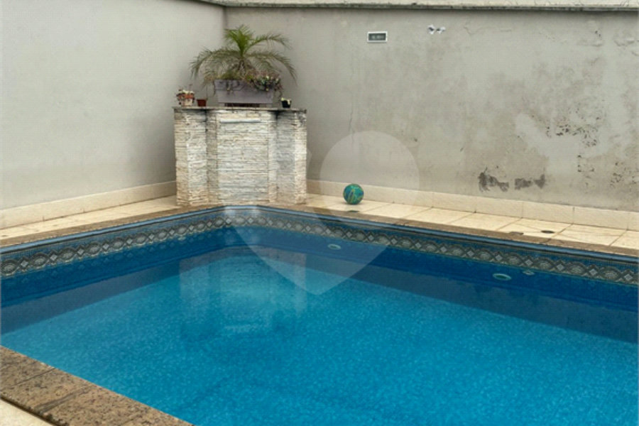 Sobrado à venda com 4 quartos, sendo 1 suíte,  em Palmas do Tremembé, São Paulo, SP