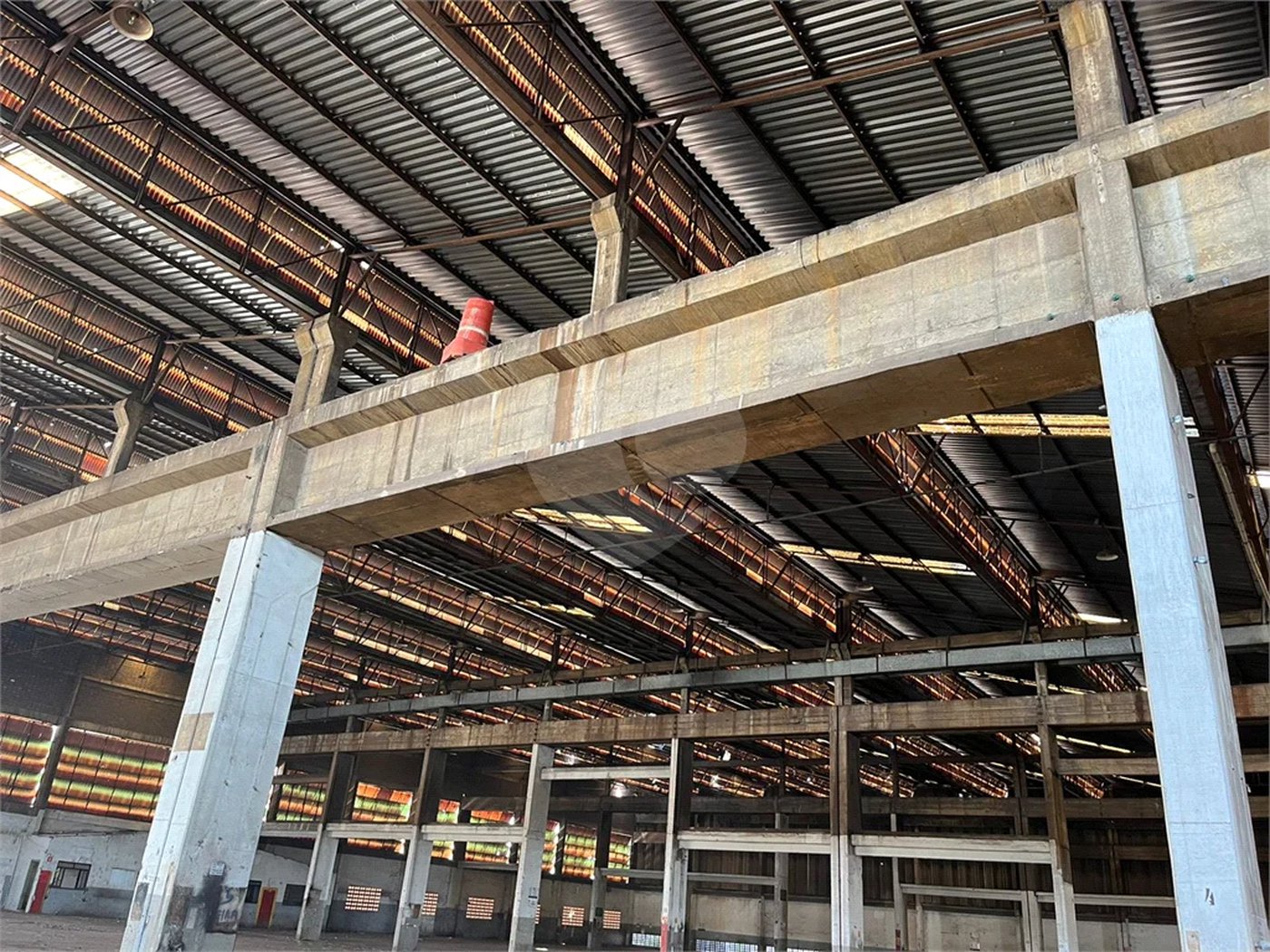 Excelente Galpão comercial para empresas disponível para venda e locação em Piracicaba - SP.
