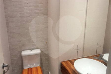 Apartamento à venda com 3 quartos, sendo 1 suíte,  em Indianópolis, São Paulo, SP