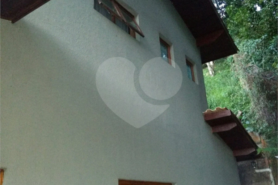 Casa à venda com 3 suítes no condomínio Alpes da Cantareira, Mairiporã - SP