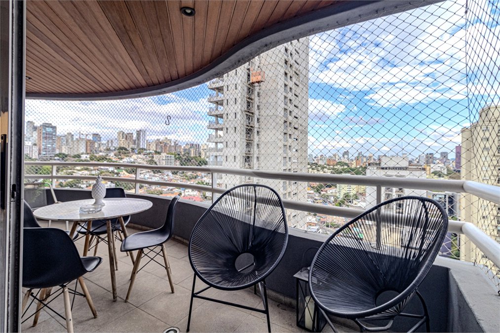 Apartamento à venda com 3 suítes em Vila Madalena, São Paulo, SP