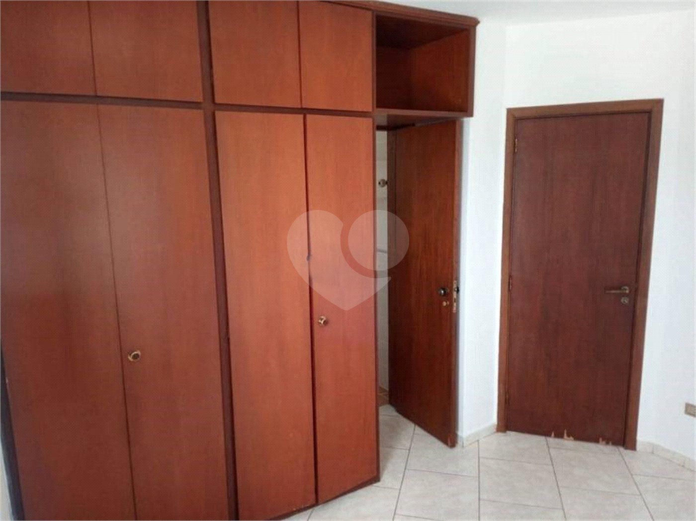 Apartamento à venda com 3 quartos, sendo 1 suíte, em Vila Indiana, São Paulo, SP