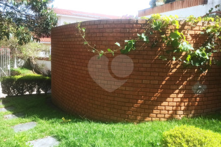 Casa à venda com 4 quartos, sendo 3 suítes, em Jardim Itaperi, Atibaia, SP