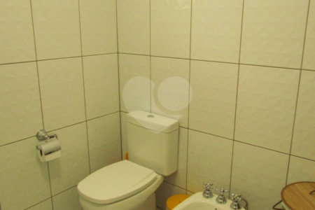 Casa de Vila à venda com 4 quartos, sendo 1 suíte, em Chácara Monte Alegre, São Paulo, SP