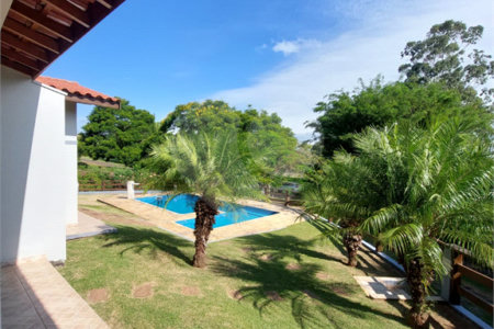 Casa à venda com 4 suítes no condomínio Monte Belo, Salto - SP