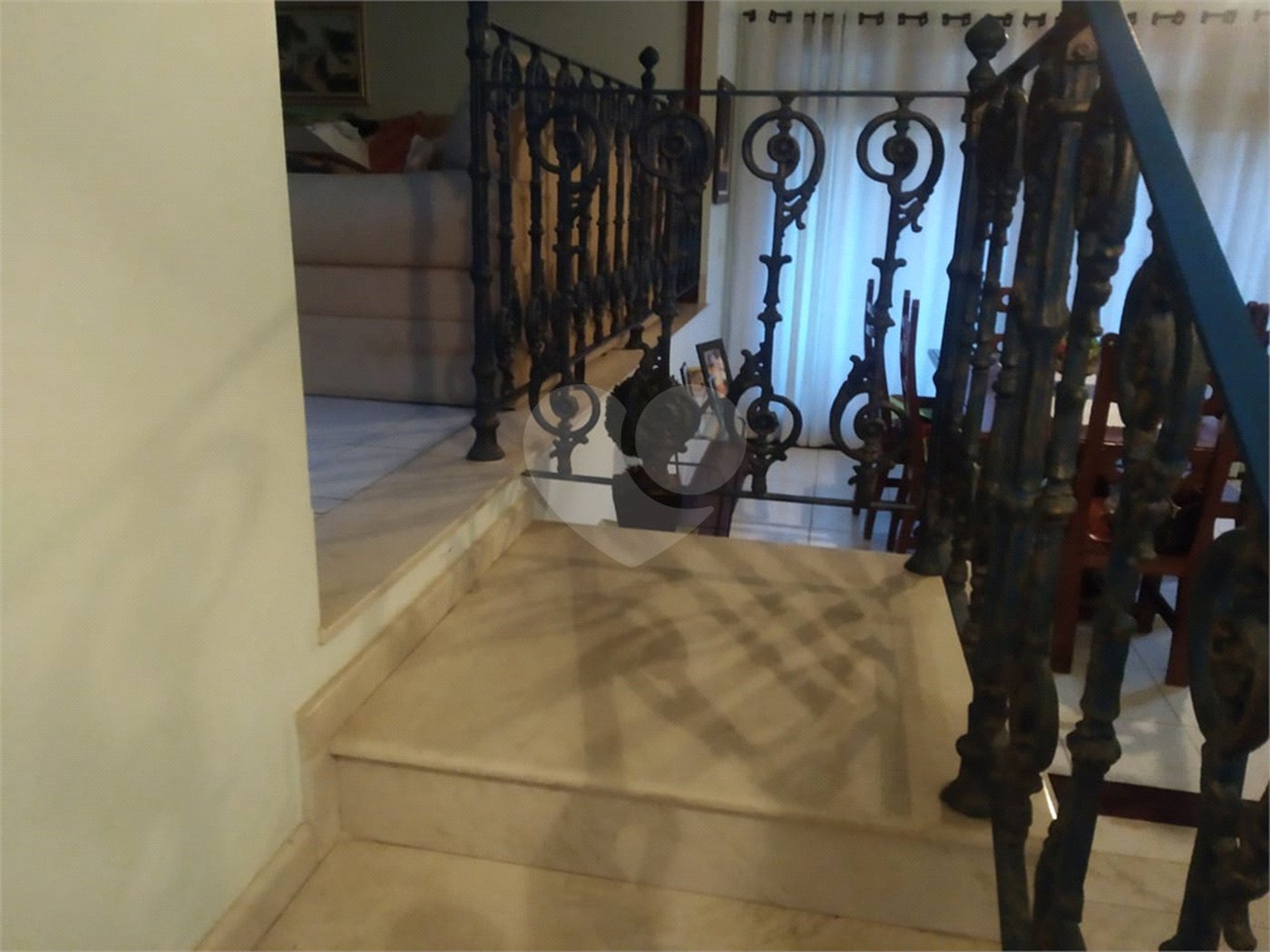 Casa à venda com 4 quartos, sendo 2 suítes,  no condomínio Acmti - Colinas do Mosteiro, Terras de Itaici e Recanto dos Pássaros, Indaiatuba - SP